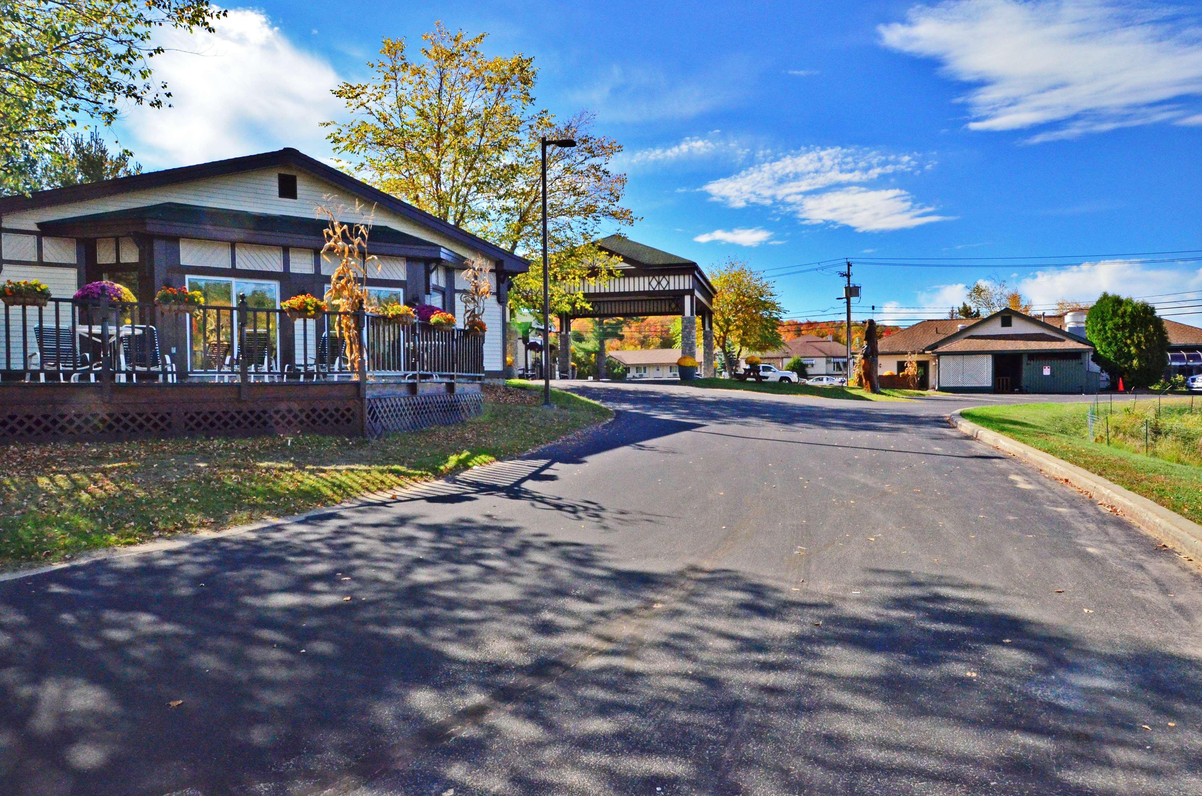 Hotel Best Western Saranac Lake Exterior foto